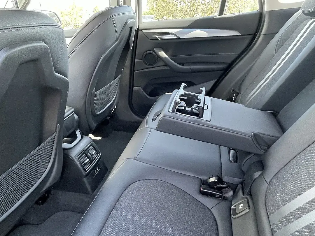 BMW X1 xDrive Advantage - Thumbnail 7