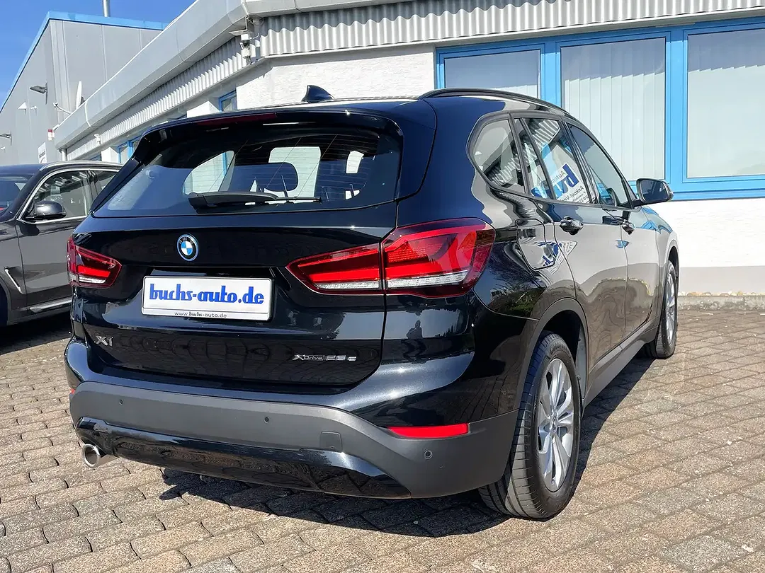 BMW X1 xDrive Advantage - Thumbnail 4