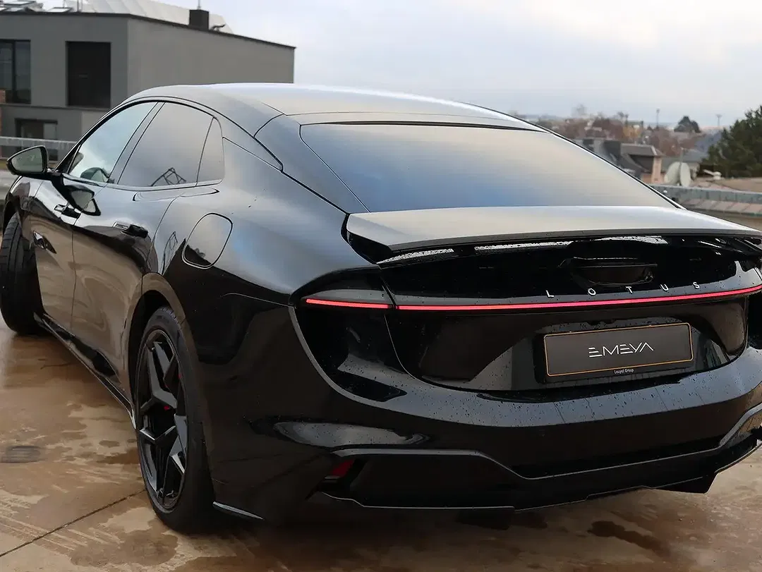 Lotus Emeya S - Thumbnail 8