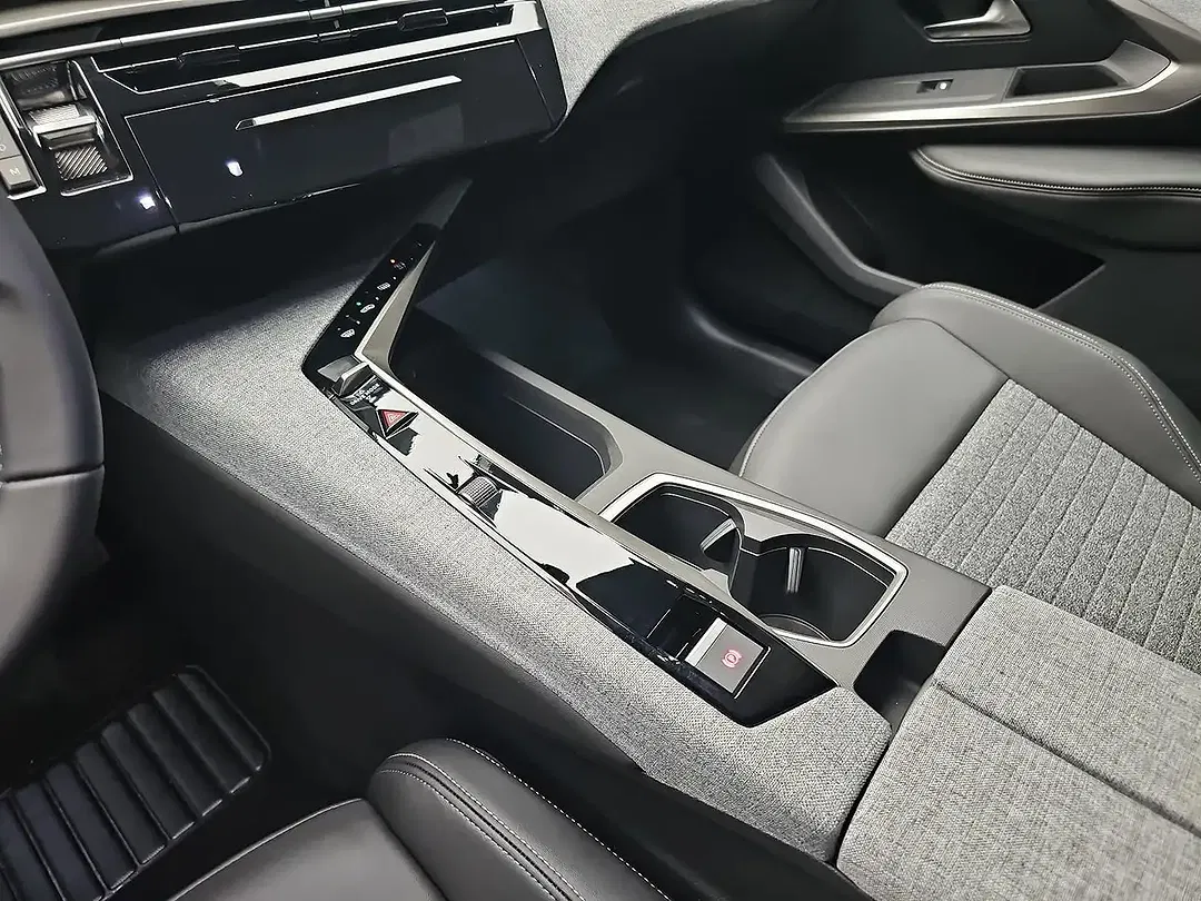 Peugeot 5008 145 e-DSC6 Hybrid Allure - Thumbnail 12