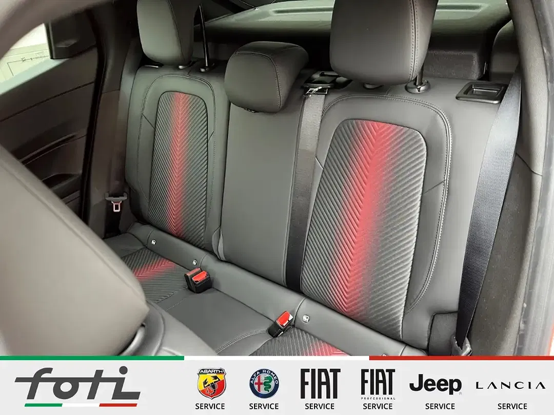 Alfa Romeo Junior 1.2 Ibrida AUT - Thumbnail 13