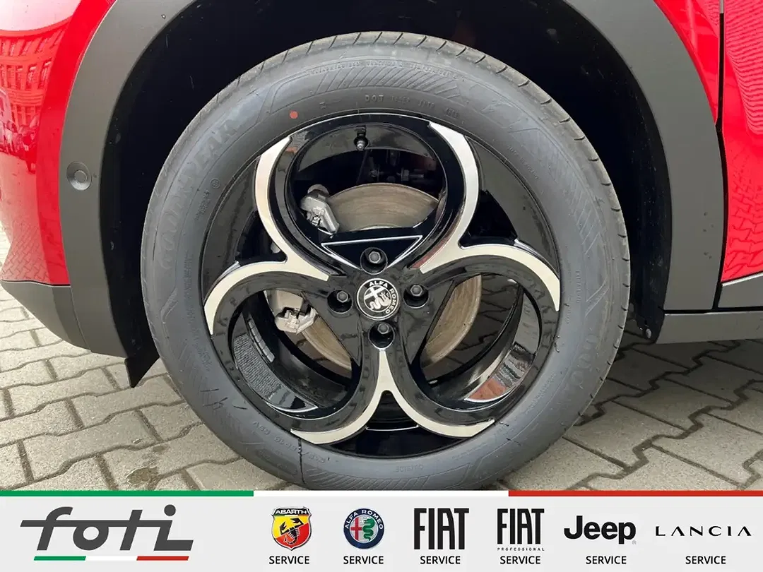 Alfa Romeo Junior 1.2 Ibrida AUT - Thumbnail 3