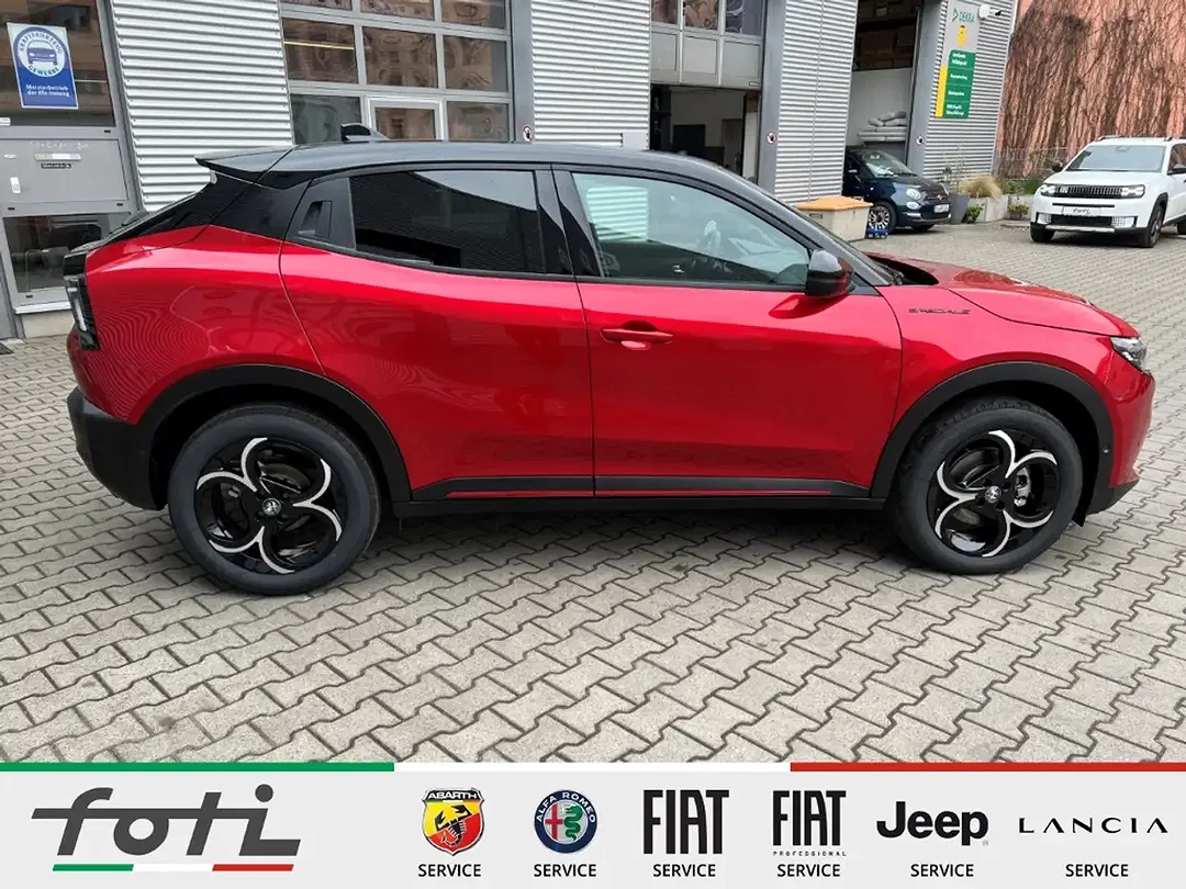 Alfa Romeo Junior 1.2 Ibrida AUT - Thumbnail 9