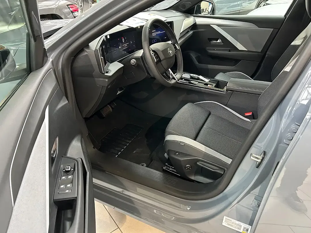 Opel Astra Hybrid 1.2 Edition - Thumbnail 8