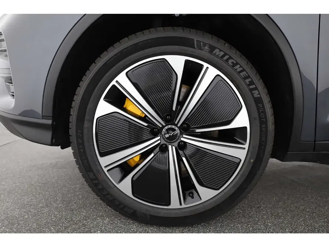 BYD Tang - Thumbnail 7