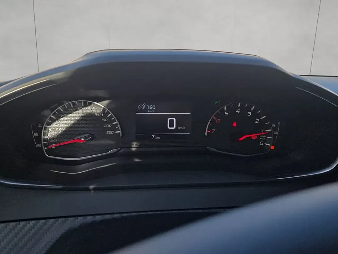 Peugeot 208 100 Style - Thumbnail 12