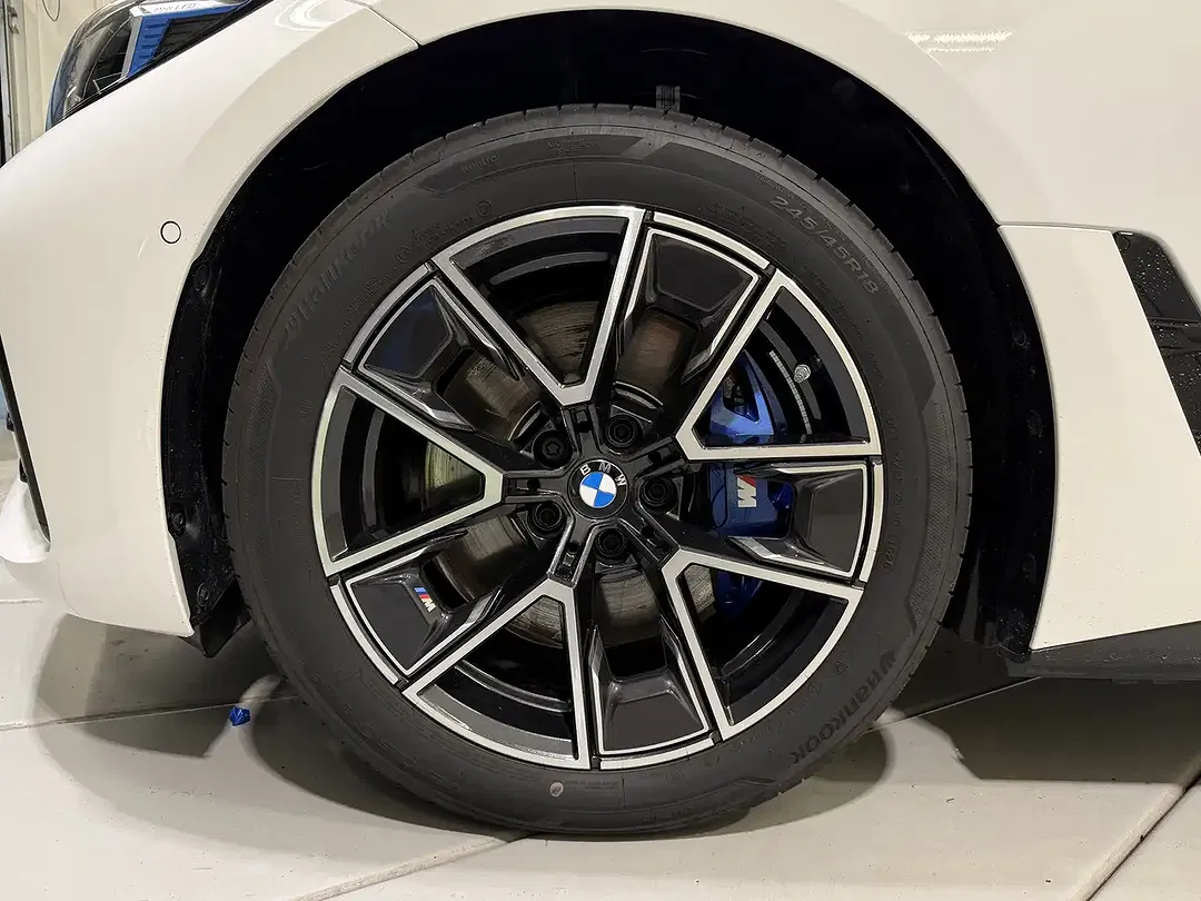 BMW i4 xDrive M60 Gran Coupe - Thumbnail 8