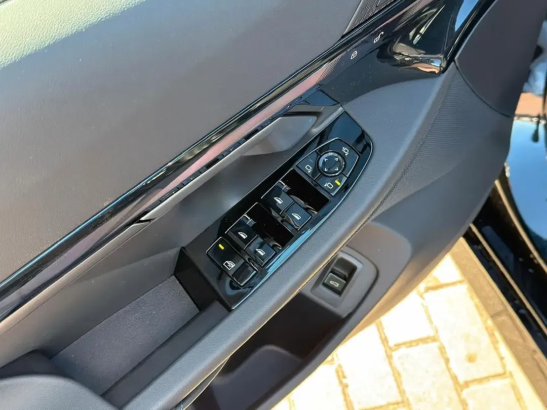 BMW 520 M Sport Pro - Thumbnail 17