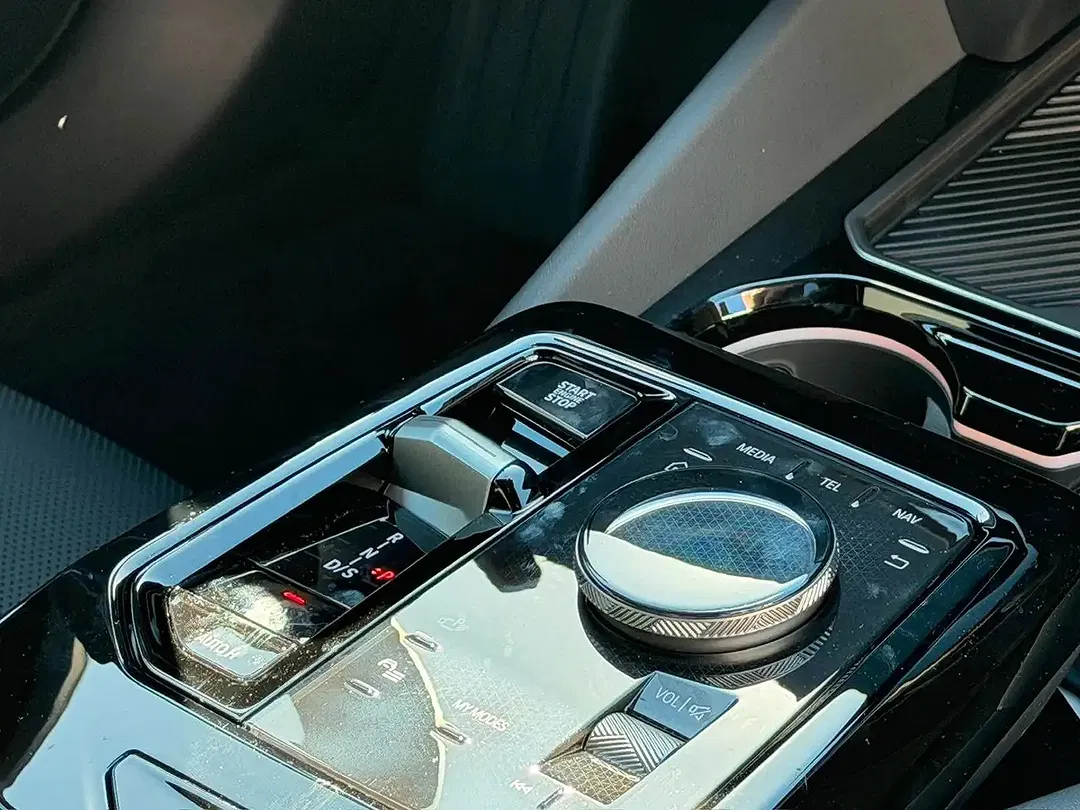 BMW 520 M Sport Pro - Thumbnail 42