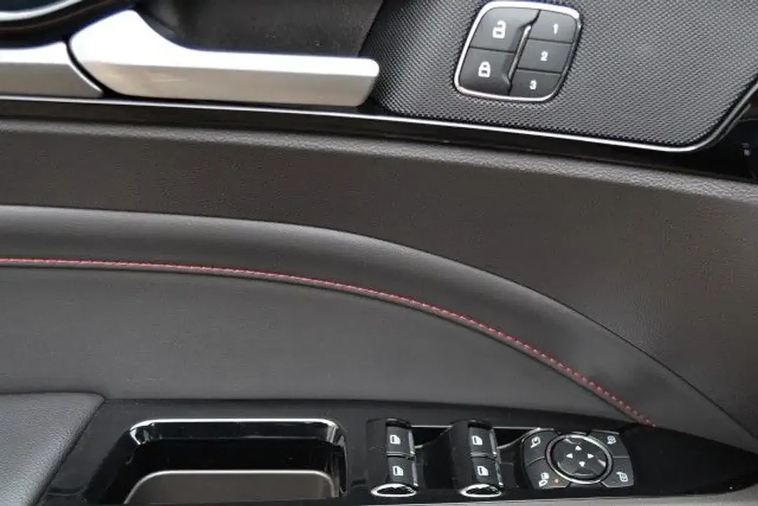 Ford Mondeo Hybrid ST-Line - Thumbnail 10