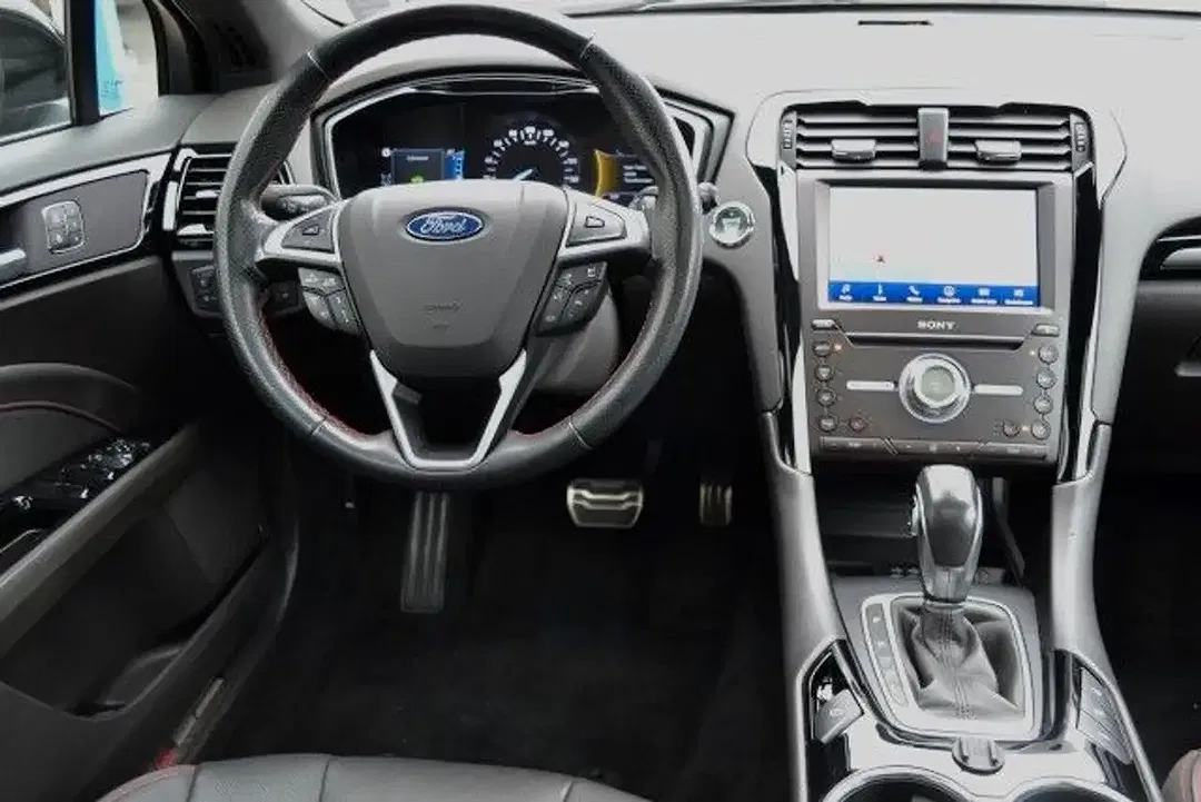 Ford Mondeo Hybrid ST-Line - Thumbnail 11