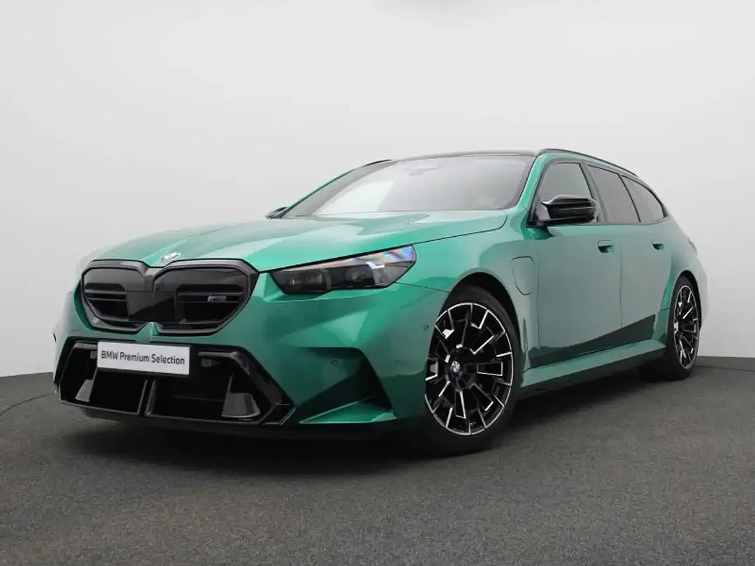 BMW M5 - Thumbnail 1