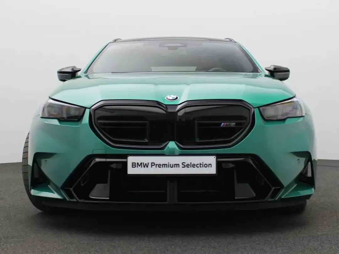 BMW M5 - Thumbnail 4