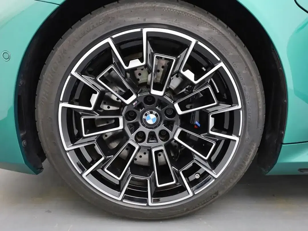 BMW M5 - Thumbnail 6