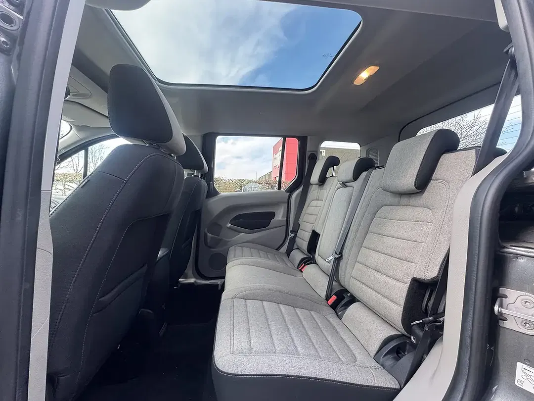 Ford Tourneo Connect 1.5 TDCi Titanium - Thumbnail 10