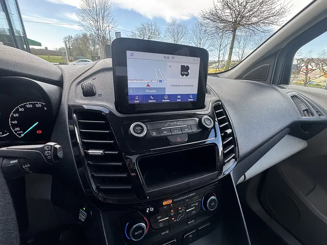 Ford Tourneo Connect 1.5 TDCi Titanium - Thumbnail 14