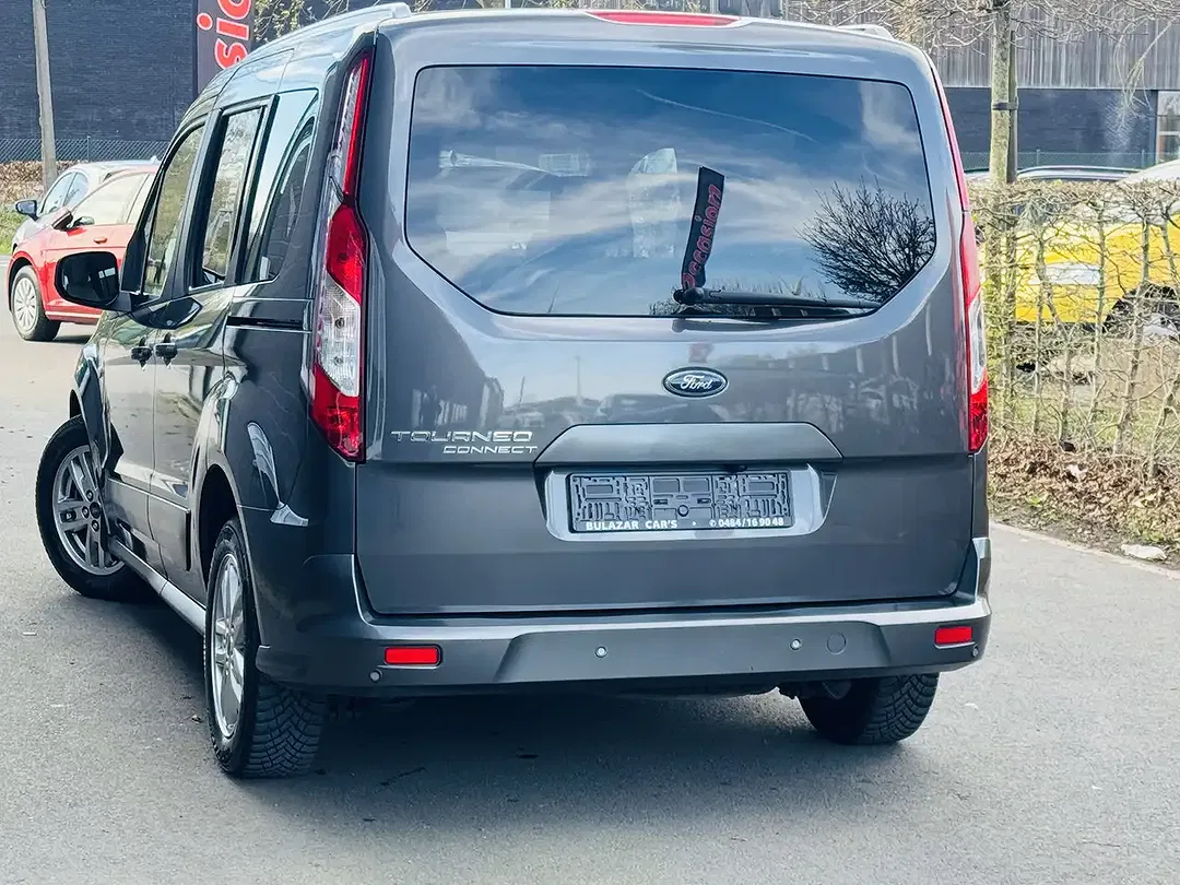 Ford Tourneo Connect 1.5 TDCi Titanium - Thumbnail 4