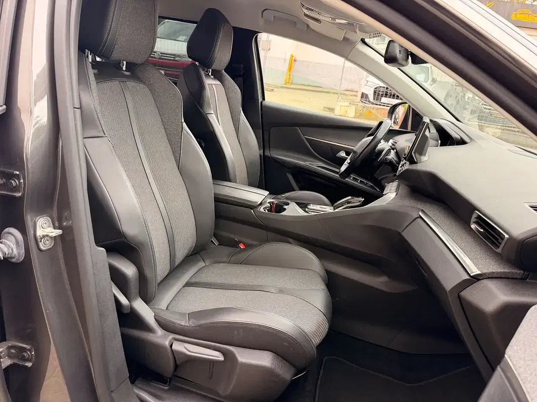 Peugeot 5008 130 PureTech AUT Allure - Thumbnail 9