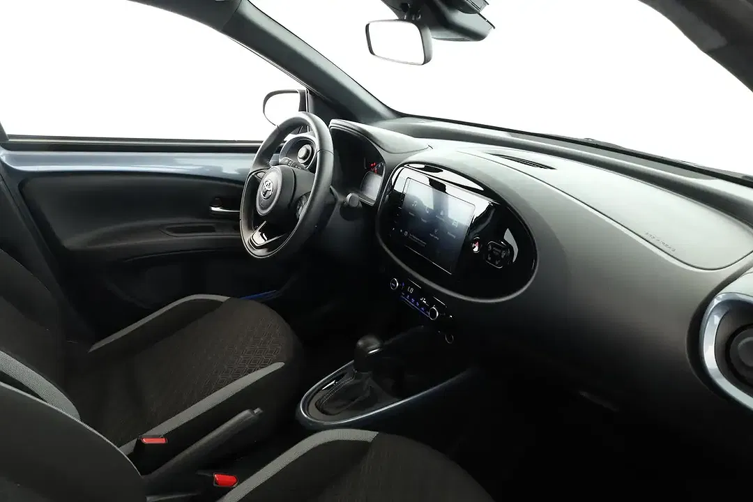 Toyota Aygo X CVT Team Deutschland - Thumbnail 10