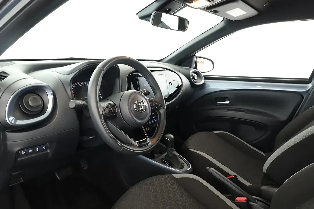 Toyota Aygo X CVT Team Deutschland - Thumbnail 12
