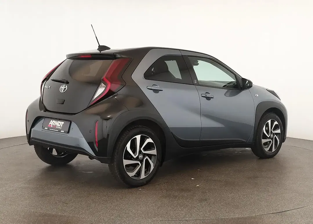 Toyota Aygo X CVT Team Deutschland - Thumbnail 5