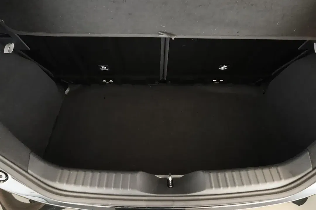 Toyota Aygo X CVT Team Deutschland - Thumbnail 8