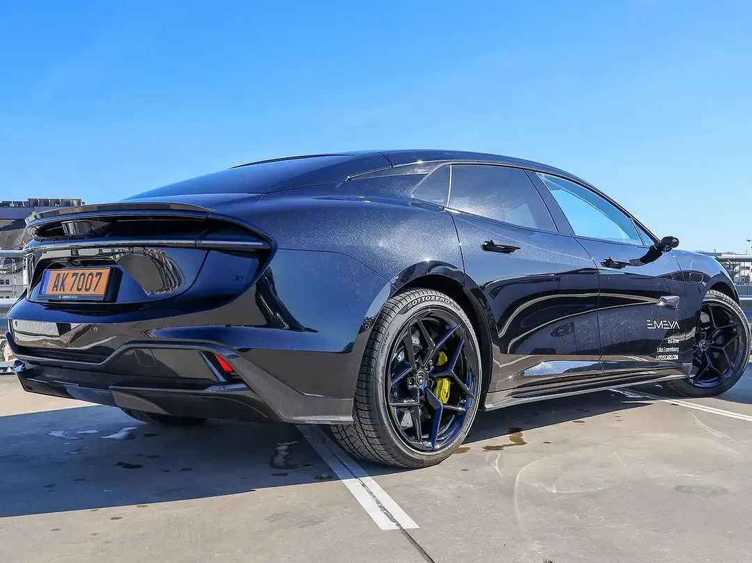Lotus Emeya R - foto 15