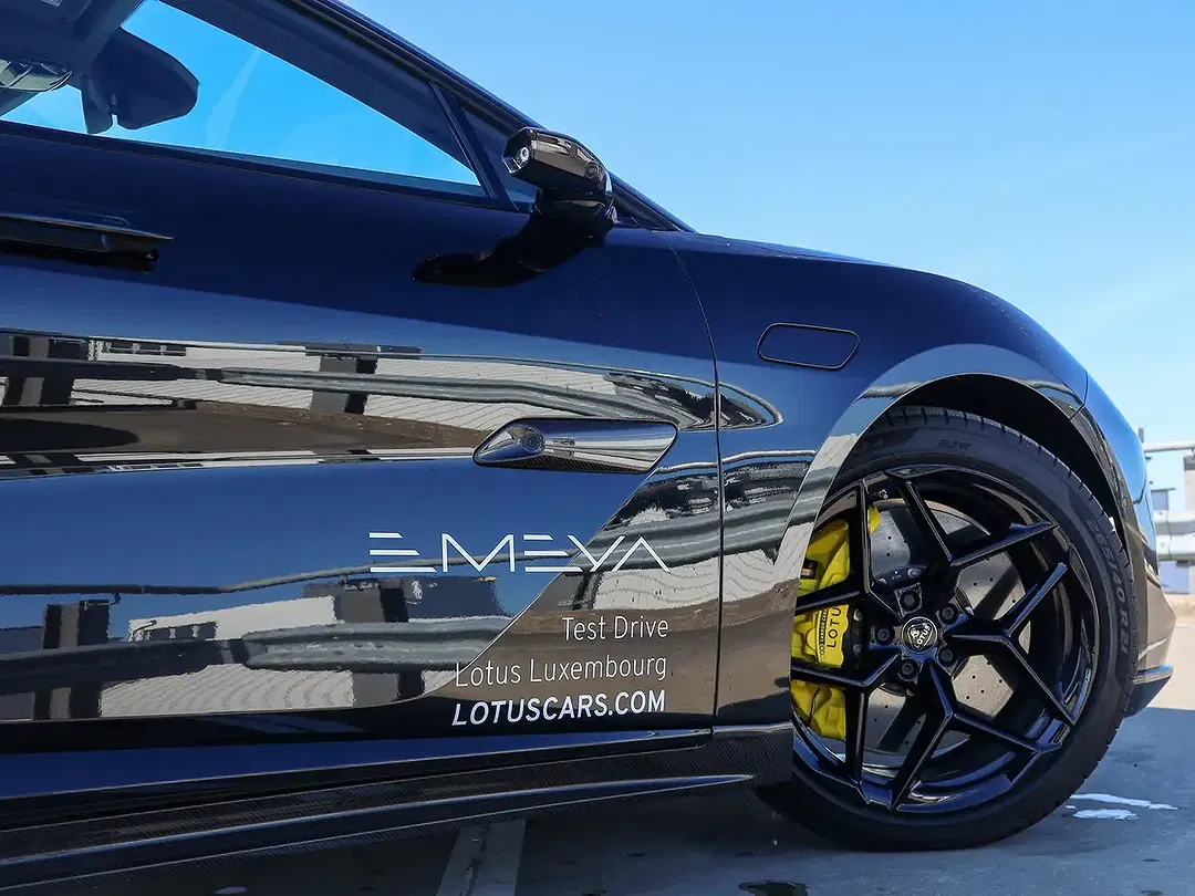 Lotus Emeya R - Thumbnail 5