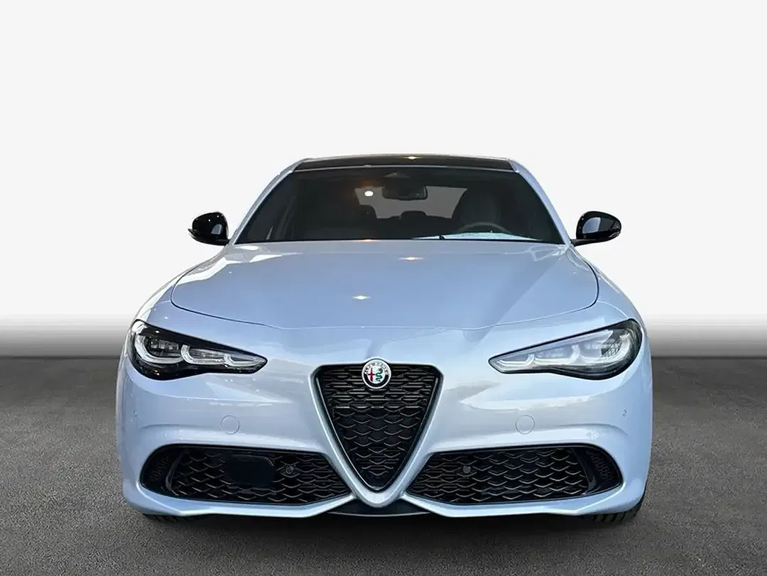 Alfa Romeo Giulia 2.2 Diesel Veloce - Thumbnail 3