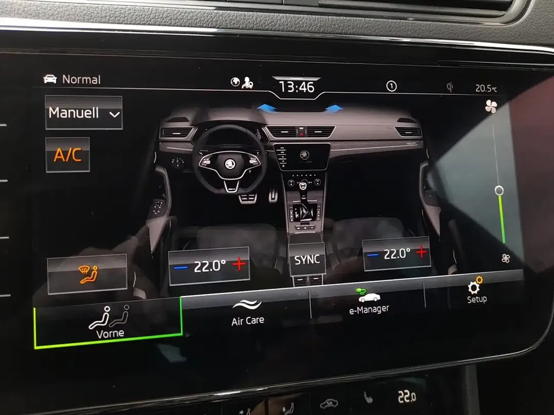 Skoda Superb PHEV DSG Combi Sportline - Thumbnail 6