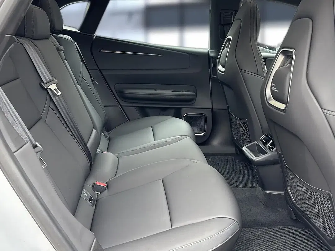 Polestar 4 Long Range - Thumbnail 19