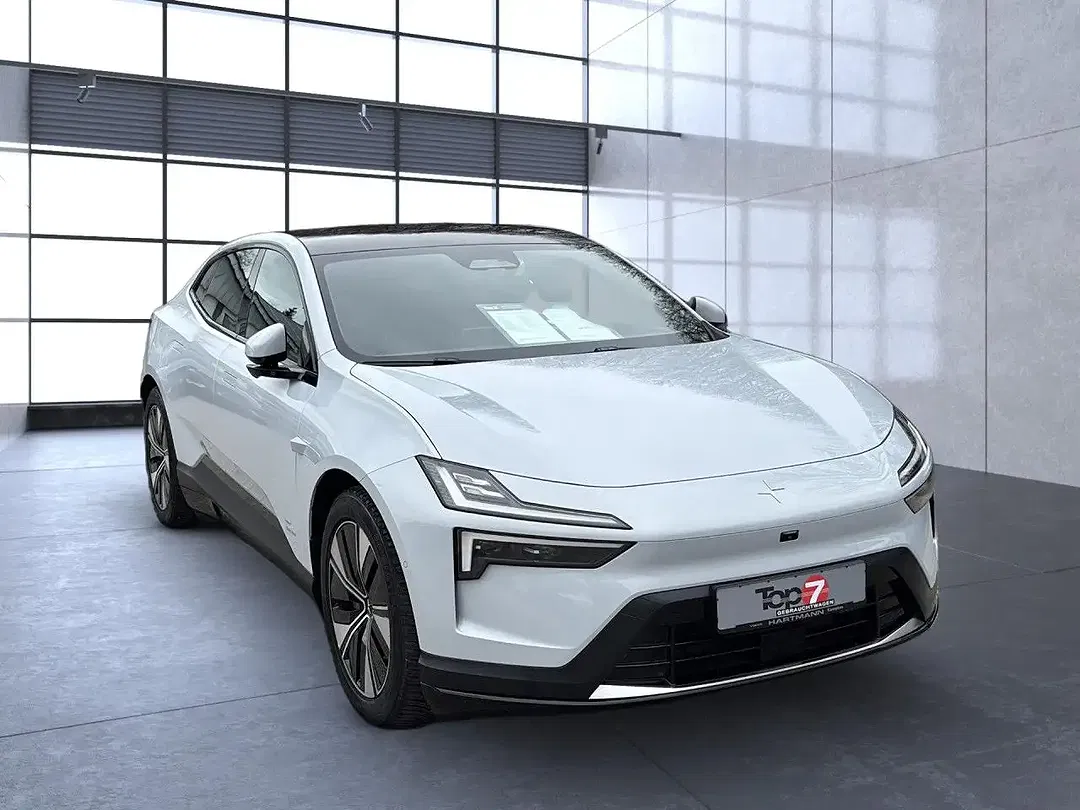 Polestar 4 Long Range - Thumbnail 5