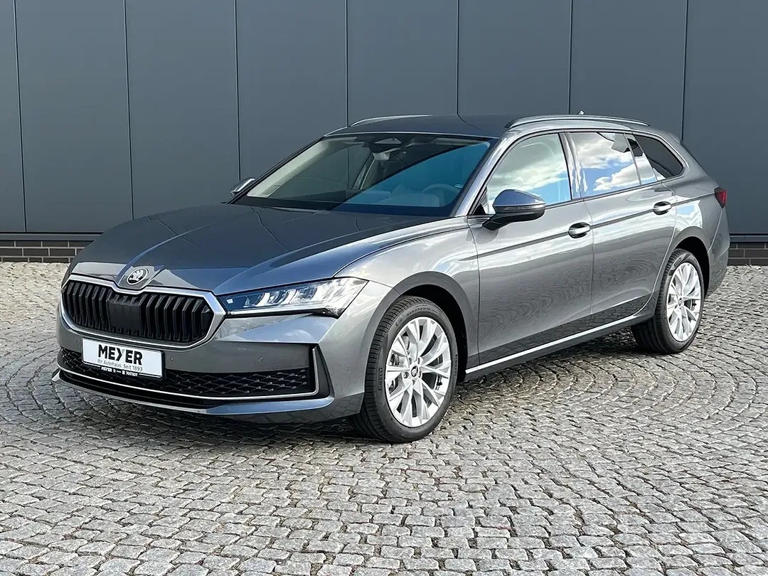 Skoda Superb 2.0 TDI DSG Combi Selection - foto 1