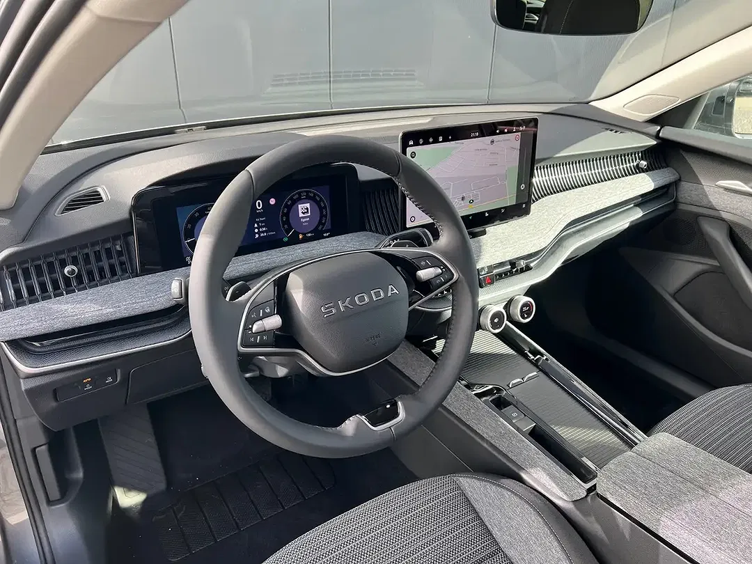 Skoda Superb 2.0 TDI DSG Combi Selection - Thumbnail 6