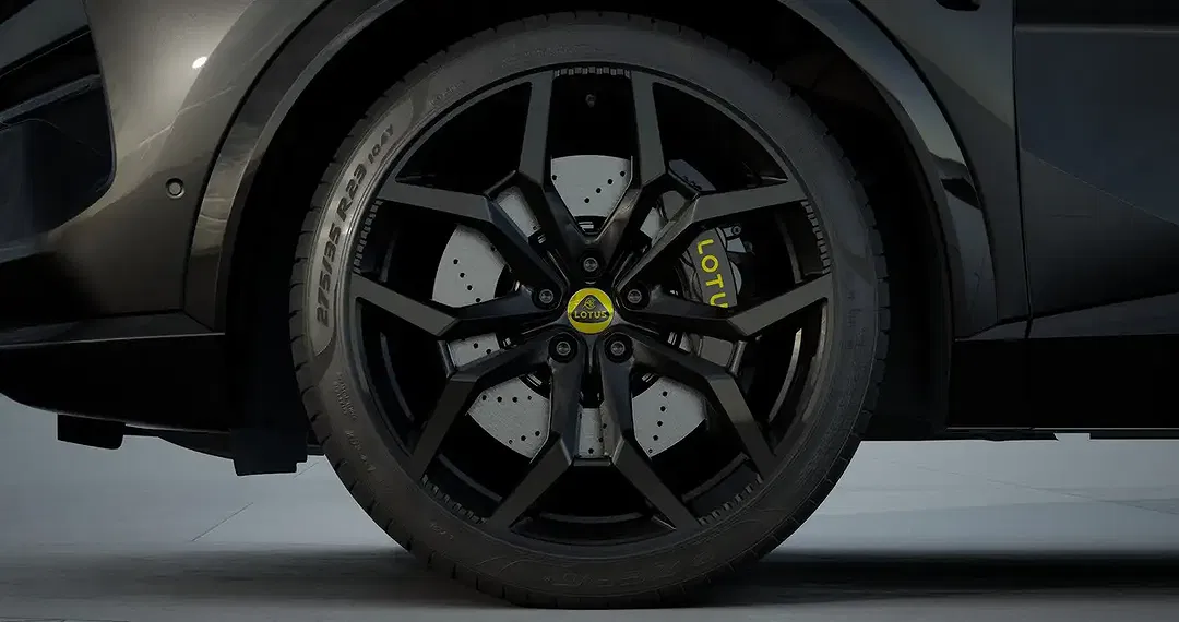 Lotus Eletre S - Thumbnail 4