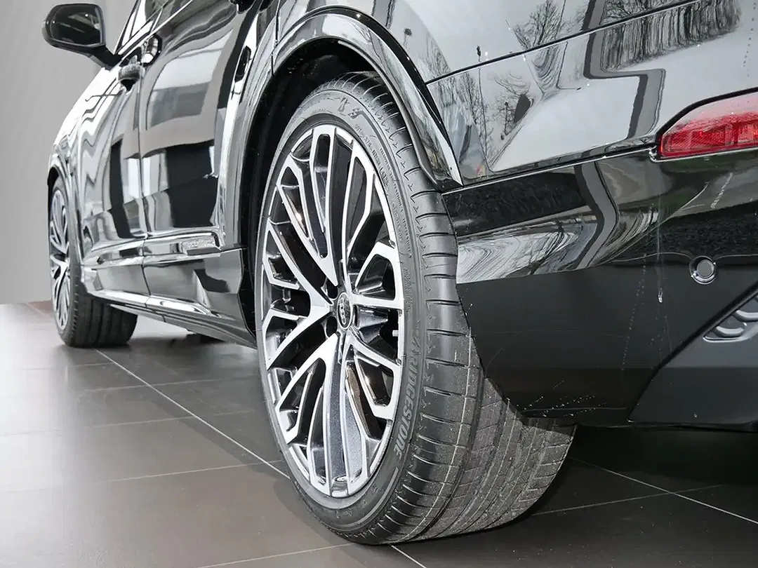 Audi Q7 TDI quattro S line - Thumbnail 5