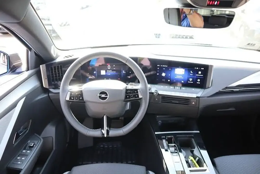 Opel Astra 1.2 Turbo AUT Edition - Thumbnail 9