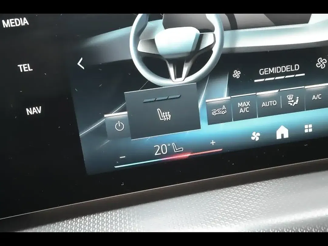 BMW iX2 M - Thumbnail 7