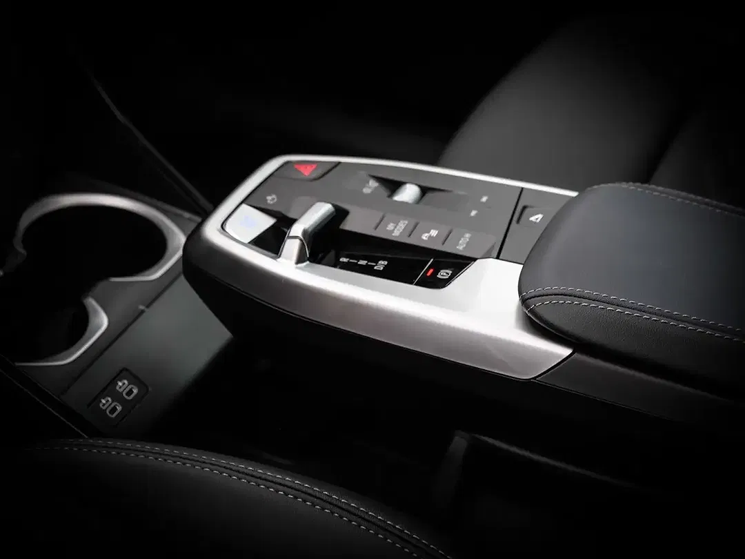 BMW iX1 eDrive xLine - Thumbnail 18