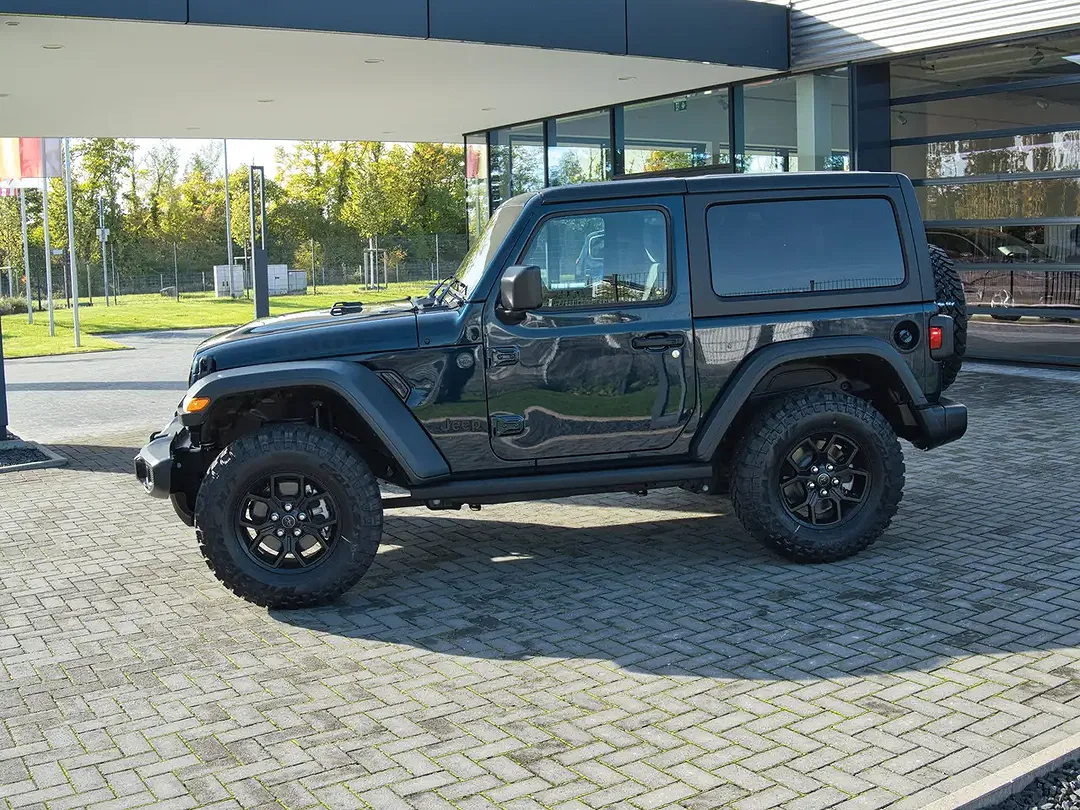 Jeep Wrangler Willys - Thumbnail 4
