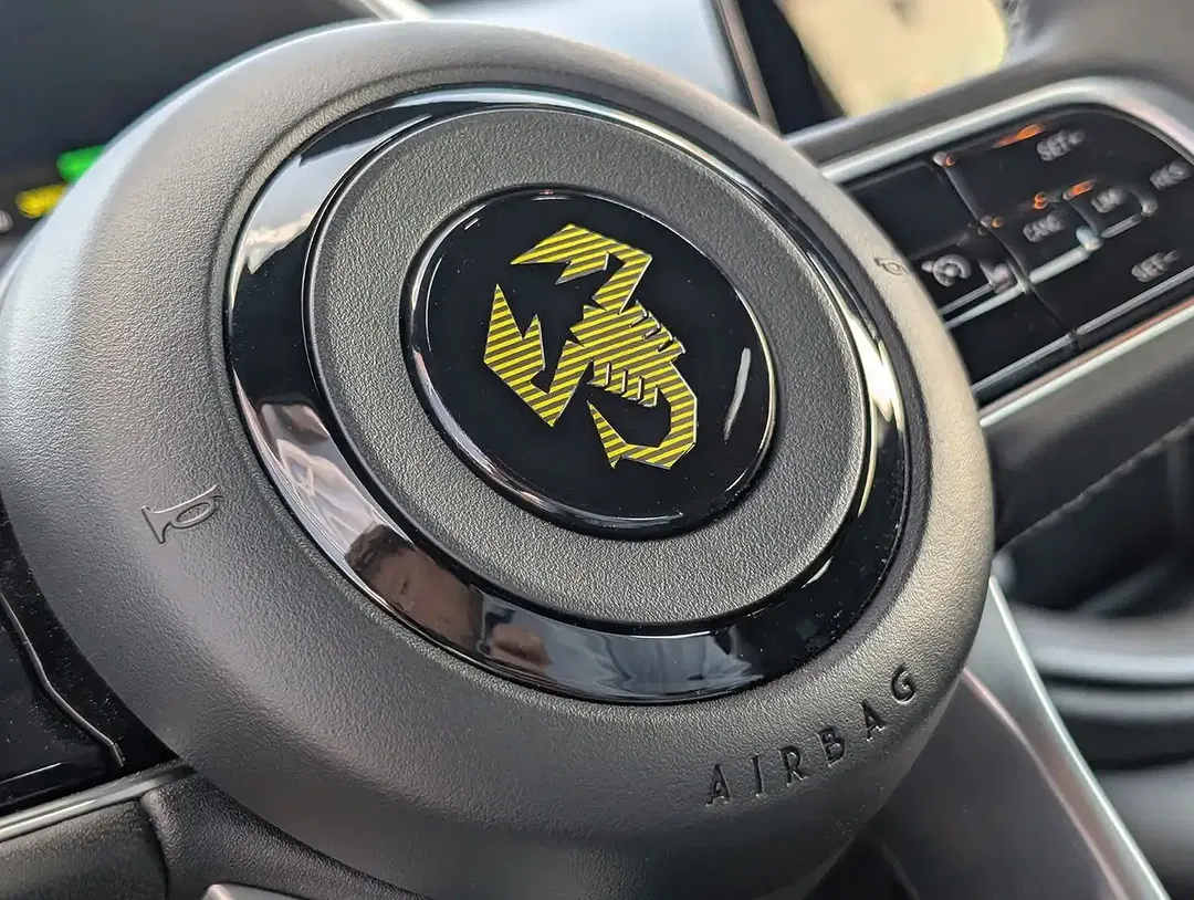 Abarth 500e - Thumbnail 13