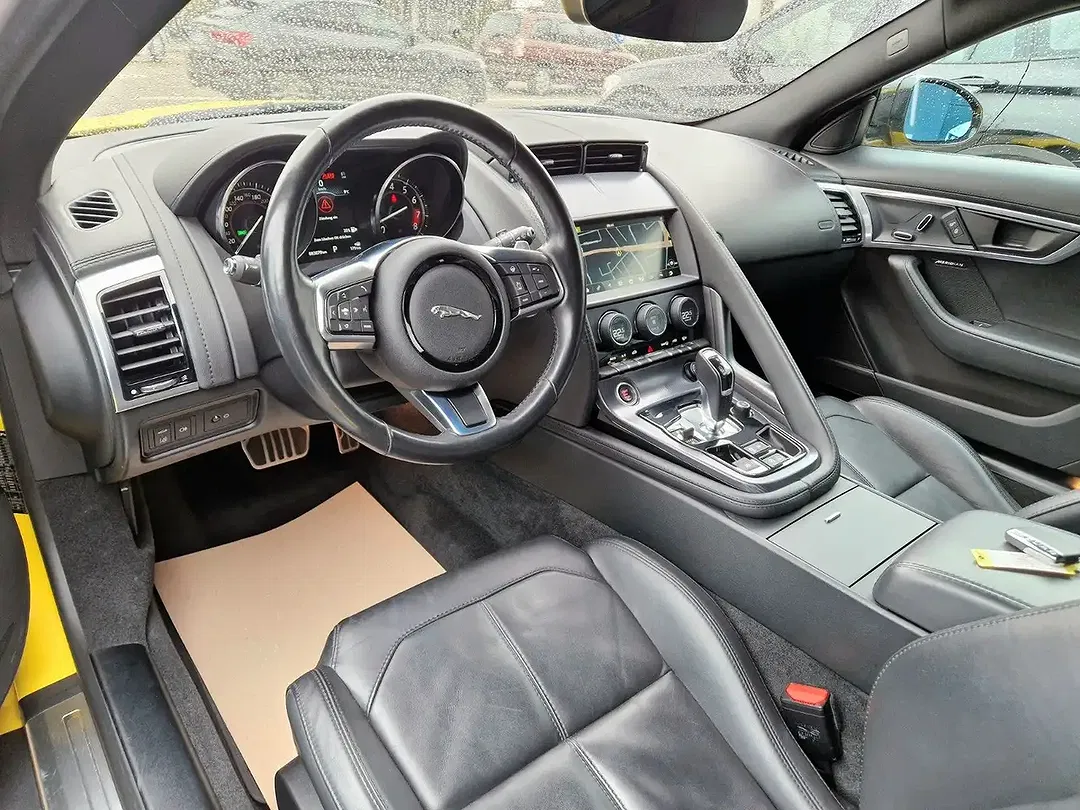 Jaguar F-Type 4x4 Coupe R-Dynamic Limited Edition - Thumbnail 16