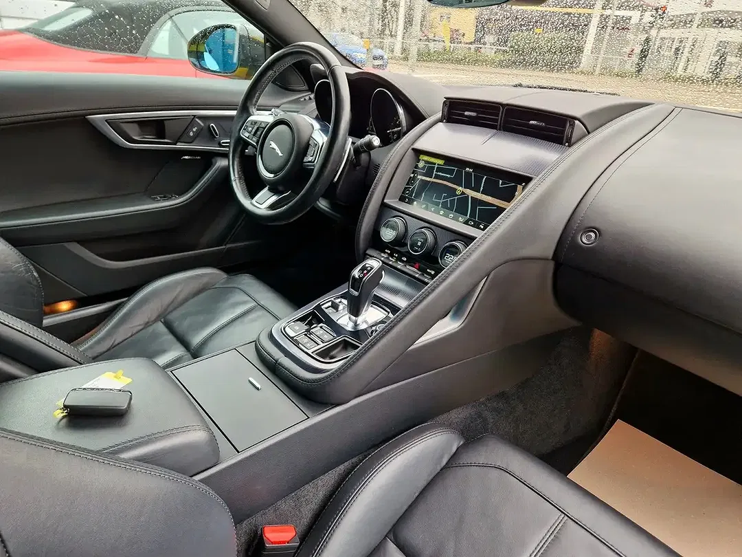 Jaguar F-Type 4x4 Coupe R-Dynamic Limited Edition - Thumbnail 17