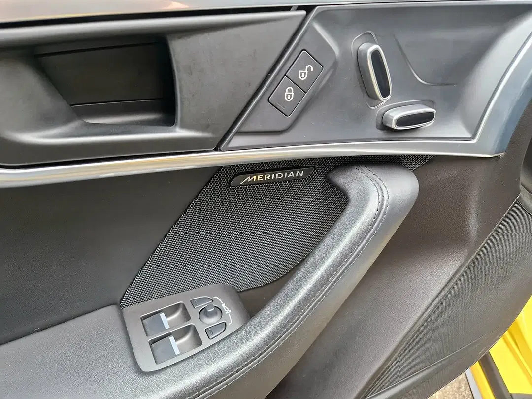 Jaguar F-Type 4x4 Coupe R-Dynamic Limited Edition - Thumbnail 26