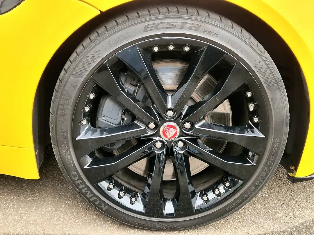 Jaguar F-Type 4x4 Coupe R-Dynamic Limited Edition - Thumbnail 33