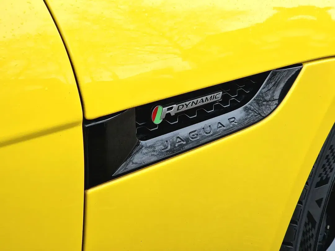 Jaguar F-Type 4x4 Coupe R-Dynamic Limited Edition - Thumbnail 35