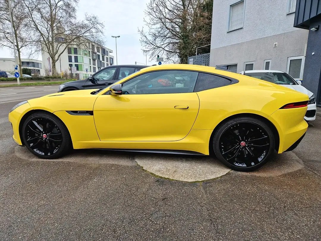 Jaguar F-Type 4x4 Coupe R-Dynamic Limited Edition - Thumbnail 36