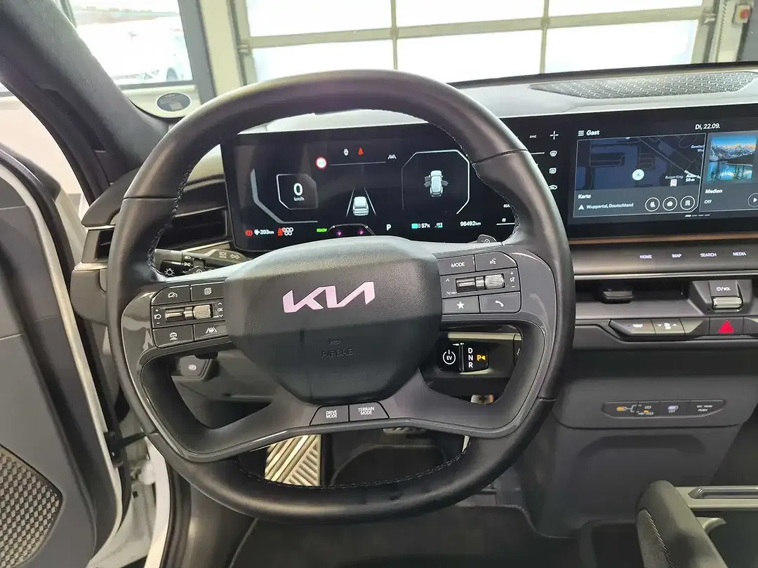Kia EV9 GT-Line Launch Edition - Thumbnail 10