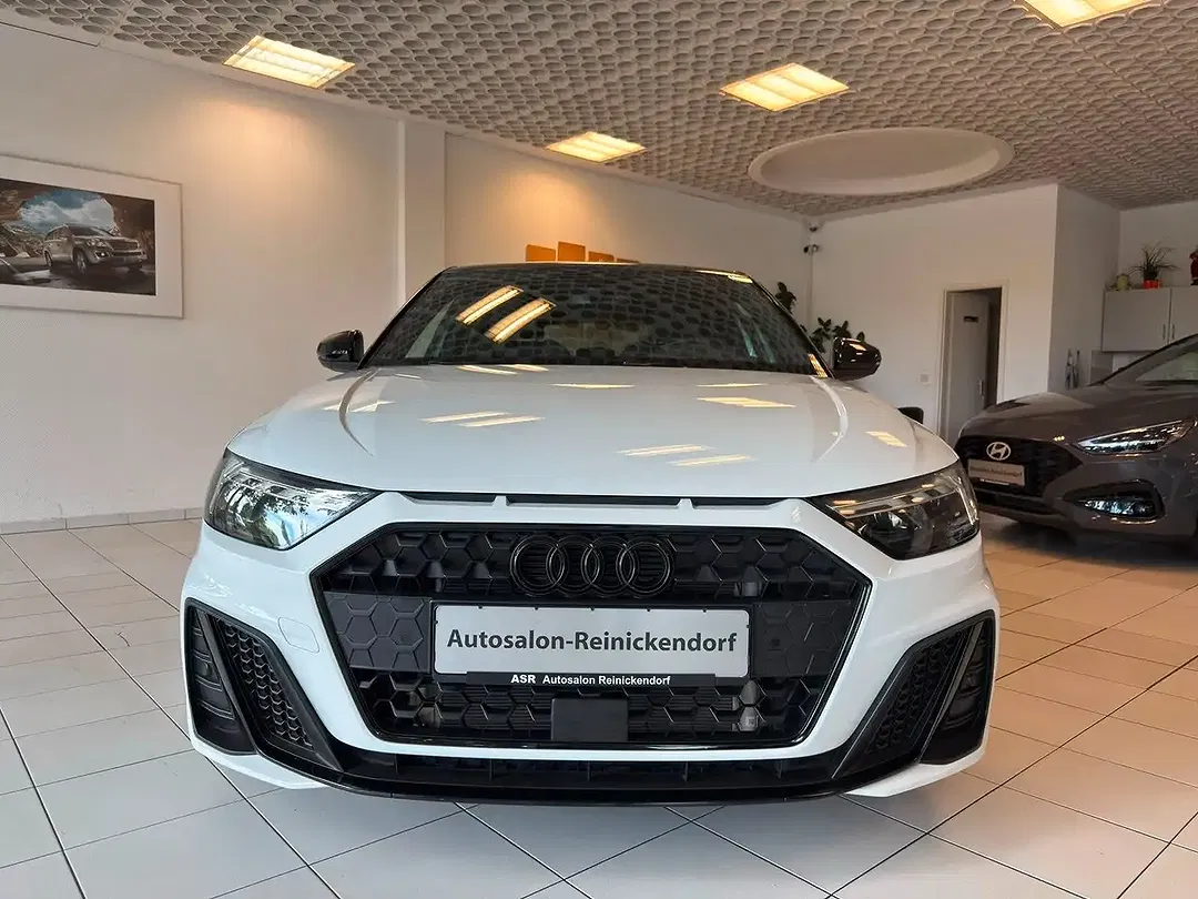 Audi A1 30 TFSI Sportback S line - Thumbnail 4
