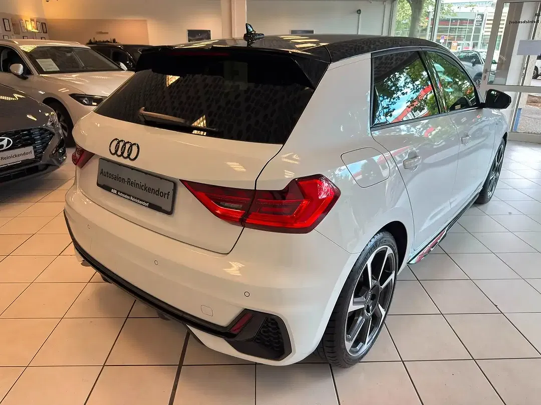 Audi A1 30 TFSI Sportback S line - Thumbnail 6